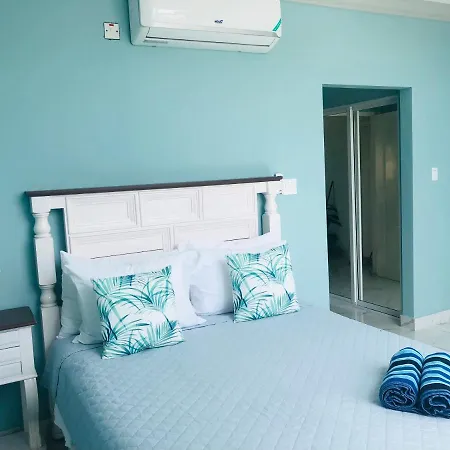 Luxury Apartments And Rooms,The Lagoons Montego Bay Exterior photo